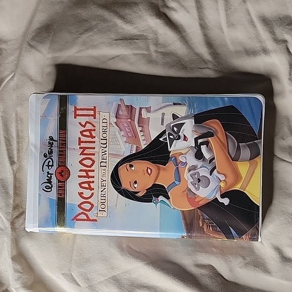Other - Disney's Pocahontas II Journey to a New World VHS